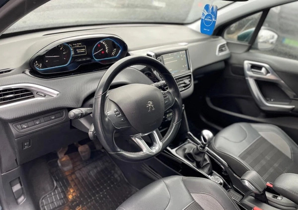 Peugeot 2008 cena 55900 przebieg: 104000, rok produkcji 2018 z Borne Sulinowo małe 137